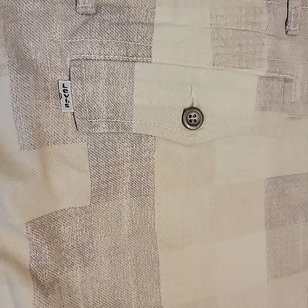 Levi's Cargo Shorts Mens 36 Beige Plaid Relaxed Baggy Flat Front‎ 10